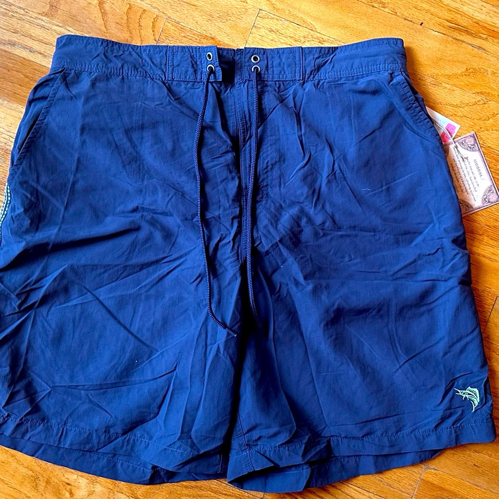 NWT Men’s swim trunks - Navy with green liner - Sz Large